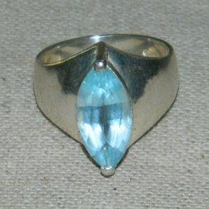 Blue Topaz Marquise Faceted Stone Ring Sterling Silver .925 size 6
